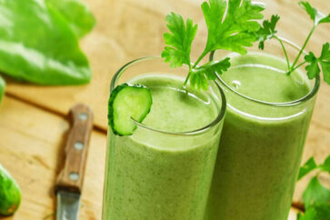 What Are The Health Benefits & Side Effects Of-Parsley